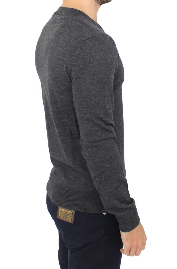 Chic Gray V-Neck Wool Blend Pullover Sweater - Image 4