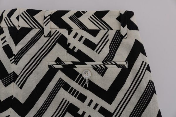 Striped Casual Knee-High Shorts - Image 5