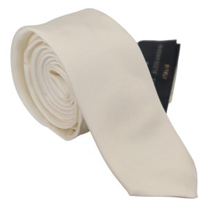 Exclusive Silk Bow Tie in Off White