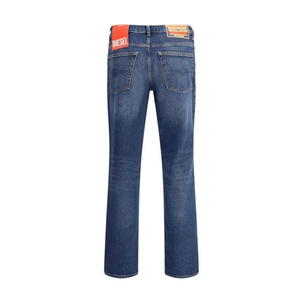 2023 D-finitive Jeans - Image 2