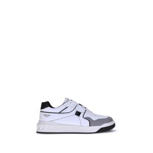 One Stud Low-Top Sneakers