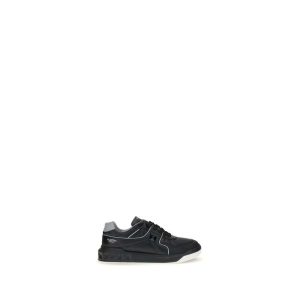 One Stud Low-Top Sneakers