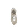 Sneakers with iconic embellishments - Image 4
