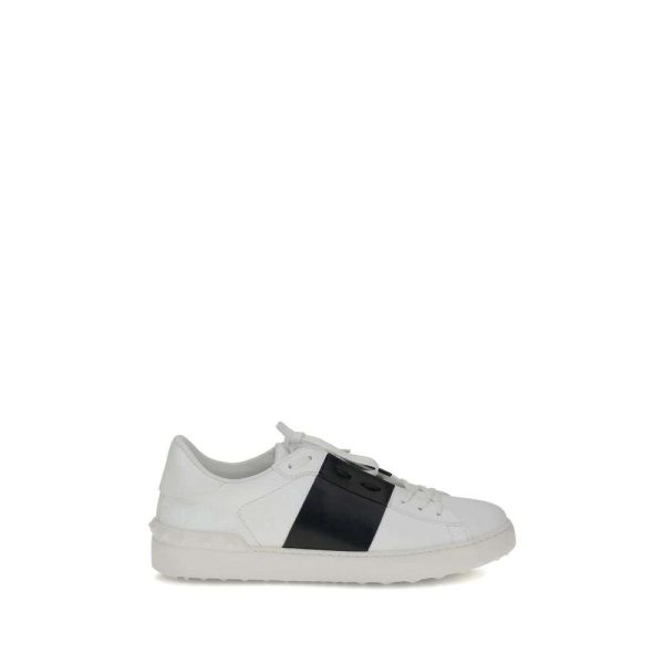Open Sneakers